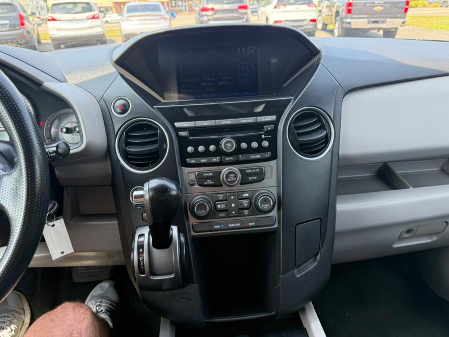 2015 Honda Pilot 4WD 4dr LX, available for sale in Southwick, Massachusetts | Country Auto Sales. Southwick, Massachusetts 2015 Honda Pilot 4WD 4dr LX, available for sale in Southwick, Massachusetts | Country Auto Sales. Southwick, Massachusetts
