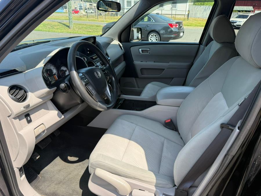 2015 Honda Pilot 4WD 4dr LX, available for sale in Southwick, Massachusetts | Country Auto Sales. Southwick, Massachusetts 2015 Honda Pilot 4WD 4dr LX, available for sale in Southwick, Massachusetts | Country Auto Sales. Southwick, Massachusetts