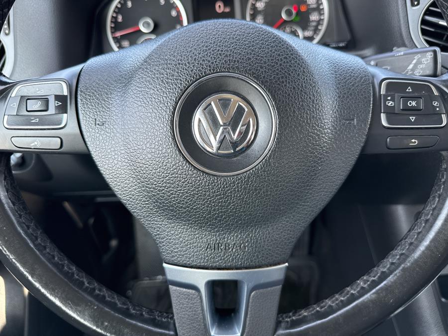 2018 Volkswagen Tiguan Limited 2.0T 4MOTION, available for sale in Little Ferry, New Jersey | Victoria Preowned Autos Inc. Little Ferry, New Jersey 2018 Volkswagen Tiguan Limited 2.0T 4MOTION, available for sale in Little Ferry, New Jersey | Victoria Preowned Autos Inc. Little Ferry, New Jersey