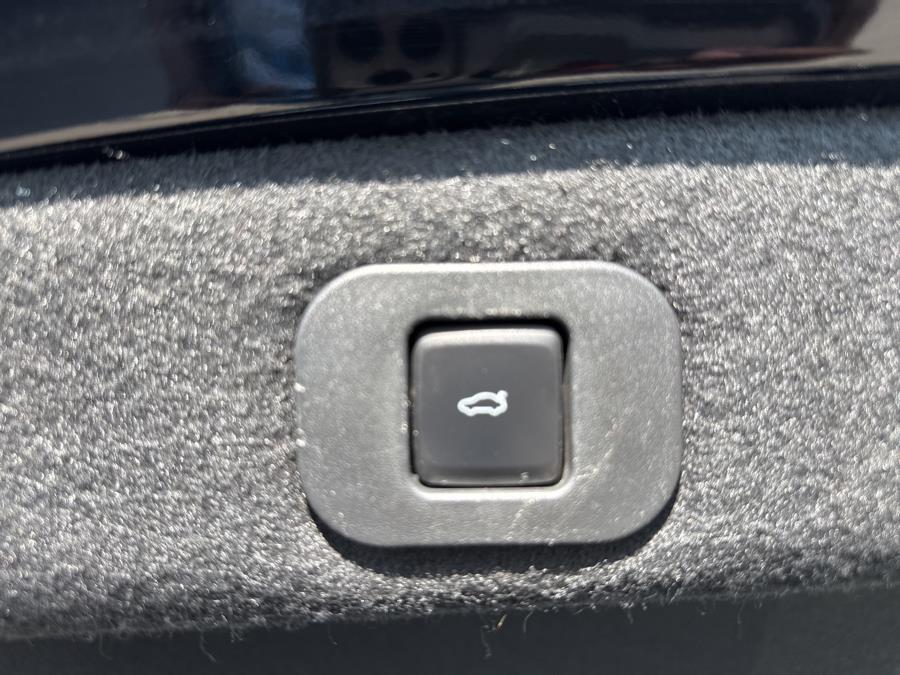 2019 Lincoln Continental Select AWD, available for sale in Little Ferry, New Jersey | Victoria Preowned Autos Inc. Little Ferry, New Jersey 2019 Lincoln Continental Select AWD, available for sale in Little Ferry, New Jersey | Victoria Preowned Autos Inc. Little Ferry, New Jersey