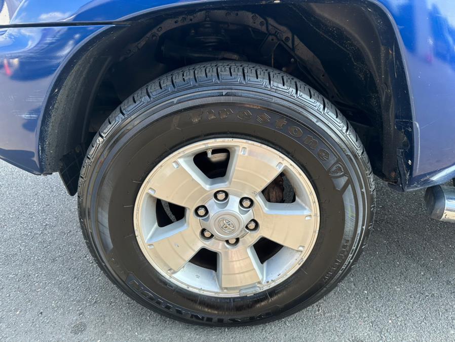 2015 Toyota Tacoma 4WD Double Cab V6 AT (Natl), available for sale in West Hartford, Connecticut | AutoMax. West Hartford, Connecticut 2015 Toyota Tacoma 4WD Double Cab V6 AT (Natl), available for sale in West Hartford, Connecticut | AutoMax. West Hartford, Connecticut