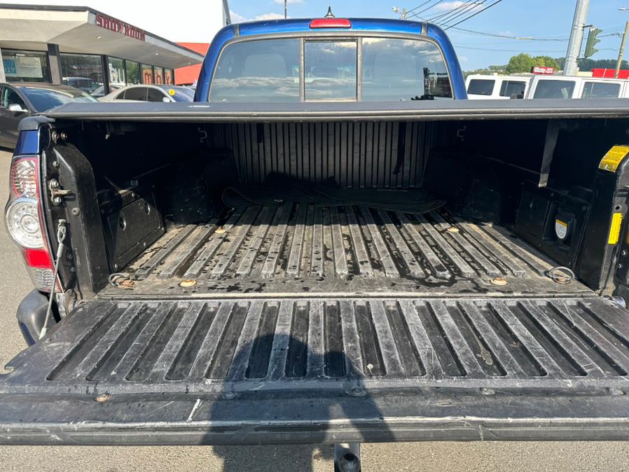 2015 Toyota Tacoma 4WD Double Cab V6 AT (Natl), available for sale in West Hartford, Connecticut | AutoMax. West Hartford, Connecticut 2015 Toyota Tacoma 4WD Double Cab V6 AT (Natl), available for sale in West Hartford, Connecticut | AutoMax. West Hartford, Connecticut
