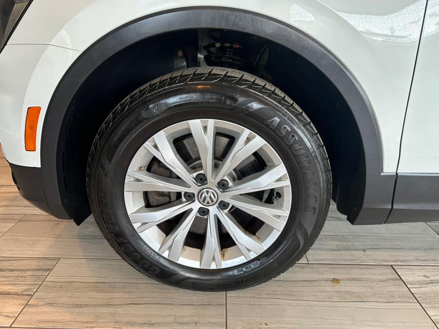 2018 Volkswagen Tiguan 2.0T SE 4MOTION, available for sale in West Hartford, Connecticut | AutoMax. West Hartford, Connecticut 2018 Volkswagen Tiguan 2.0T SE 4MOTION, available for sale in West Hartford, Connecticut | AutoMax. West Hartford, Connecticut