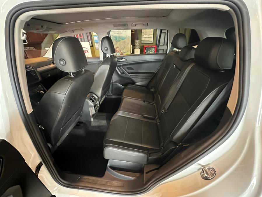 2018 Volkswagen Tiguan 2.0T SE 4MOTION, available for sale in West Hartford, Connecticut | AutoMax. West Hartford, Connecticut 2018 Volkswagen Tiguan 2.0T SE 4MOTION, available for sale in West Hartford, Connecticut | AutoMax. West Hartford, Connecticut