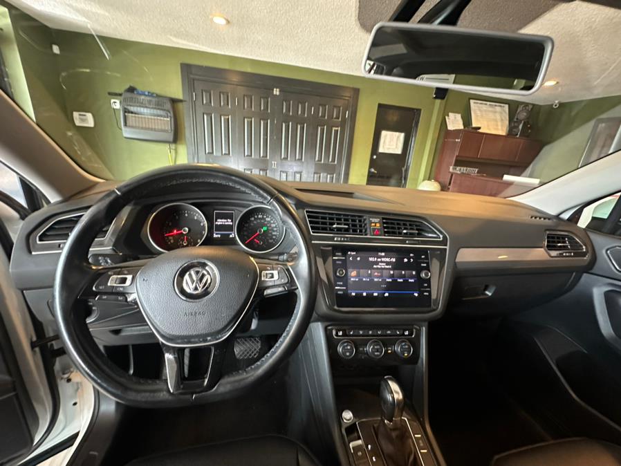 2018 Volkswagen Tiguan 2.0T SE 4MOTION, available for sale in West Hartford, Connecticut | AutoMax. West Hartford, Connecticut 2018 Volkswagen Tiguan 2.0T SE 4MOTION, available for sale in West Hartford, Connecticut | AutoMax. West Hartford, Connecticut