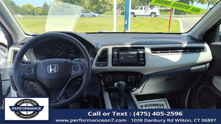 2022 Honda HR-V LX AWD CVT, available for sale in Wilton, Connecticut | Performance Motor Cars Of Connecticut LLC. Wilton, Connecticut 2022 Honda HR-V LX AWD CVT, available for sale in Wilton, Connecticut | Performance Motor Cars Of Connecticut LLC. Wilton, Connecticut