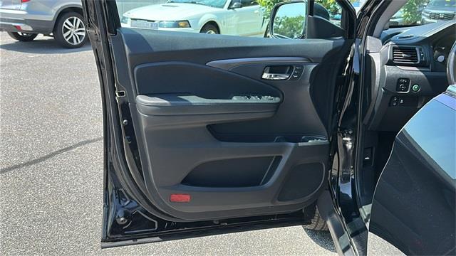2022 Honda Pilot Special Edition, available for sale in Avon, Connecticut | Sullivan Automotive Group. Avon, Connecticut 2022 Honda Pilot Special Edition, available for sale in Avon, Connecticut | Sullivan Automotive Group. Avon, Connecticut