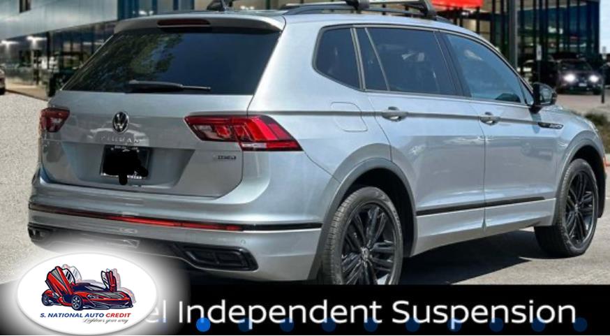 2022 Volkswagen Tiguan 2.0T SE R-Line Black 4MOTION, available for sale in Meriden, Connecticut | Sandra Auto Broker LLC. Meriden, Connecticut 2022 Volkswagen Tiguan 2.0T SE R-Line Black 4MOTION, available for sale in Meriden, Connecticut | Sandra Auto Broker LLC. Meriden, Connecticut
