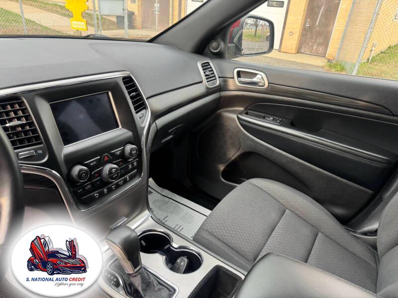 2019 Jeep Grand Cherokee Altitude 4x4, available for sale in Meriden, Connecticut | Sandra Auto Broker LLC. Meriden, Connecticut 2019 Jeep Grand Cherokee Altitude 4x4, available for sale in Meriden, Connecticut | Sandra Auto Broker LLC. Meriden, Connecticut