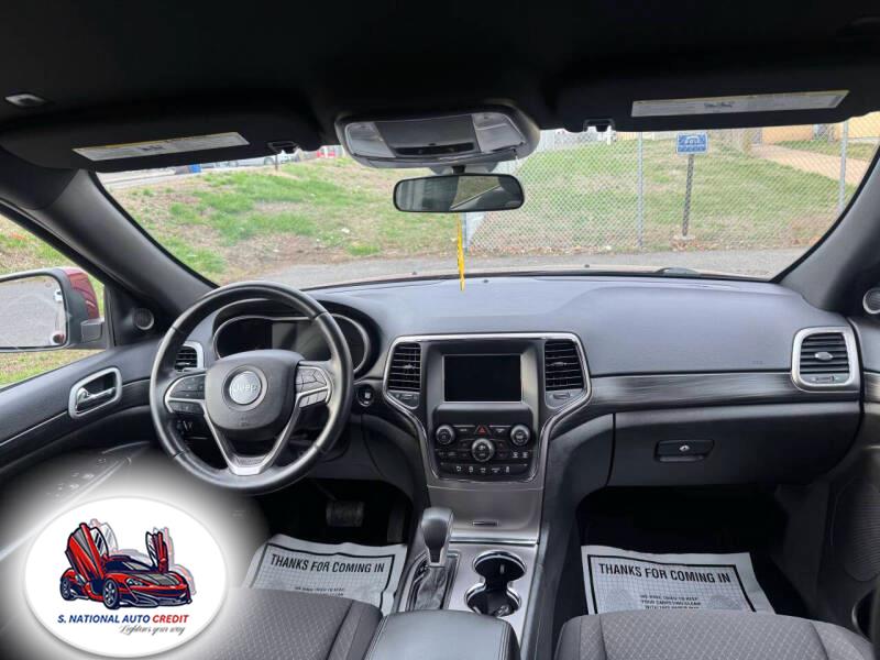 2019 Jeep Grand Cherokee Altitude 4x4, available for sale in Meriden, Connecticut | Sandra Auto Broker LLC. Meriden, Connecticut 2019 Jeep Grand Cherokee Altitude 4x4, available for sale in Meriden, Connecticut | Sandra Auto Broker LLC. Meriden, Connecticut