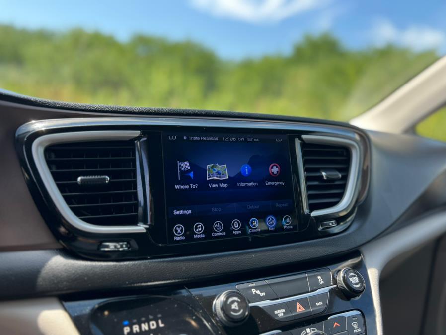 2017 Chrysler Pacifica Touring-L FWD, available for sale in Paterson, New Jersey | Speedway Motors LLC. Paterson, New Jersey 2017 Chrysler Pacifica Touring-L FWD, available for sale in Paterson, New Jersey | Speedway Motors LLC. Paterson, New Jersey