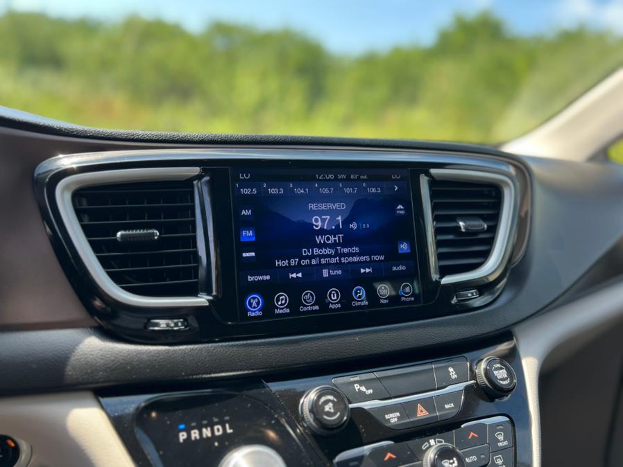 2017 Chrysler Pacifica Touring-L FWD, available for sale in Paterson, New Jersey | Speedway Motors LLC. Paterson, New Jersey 2017 Chrysler Pacifica Touring-L FWD, available for sale in Paterson, New Jersey | Speedway Motors LLC. Paterson, New Jersey