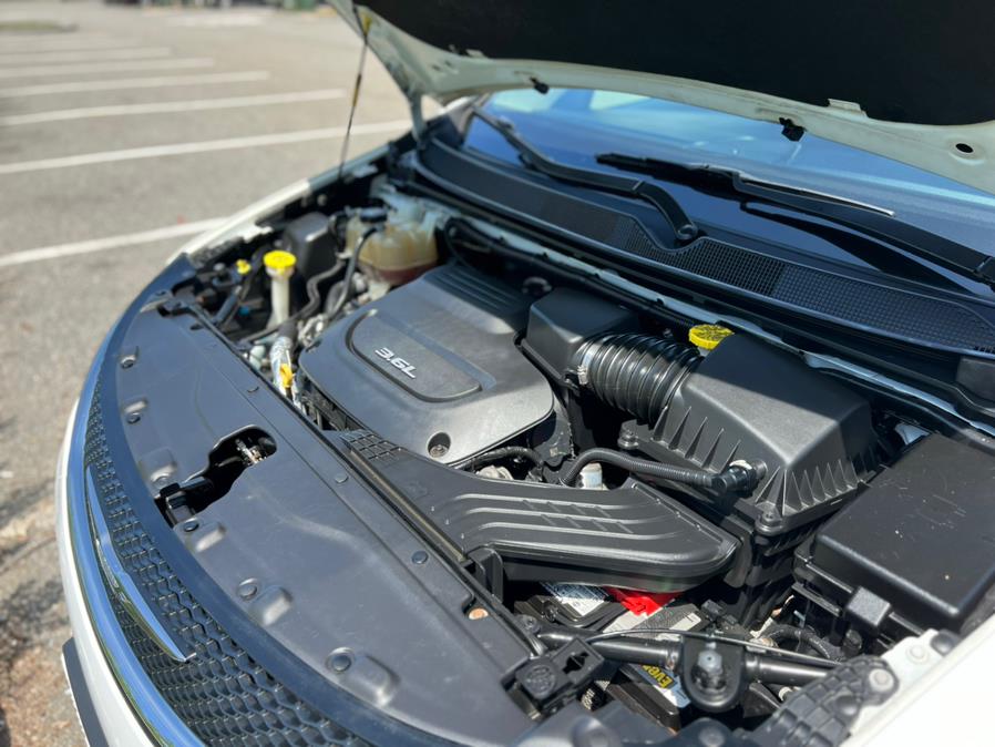 2017 Chrysler Pacifica Touring-L FWD, available for sale in Paterson, New Jersey | Speedway Motors LLC. Paterson, New Jersey 2017 Chrysler Pacifica Touring-L FWD, available for sale in Paterson, New Jersey | Speedway Motors LLC. Paterson, New Jersey