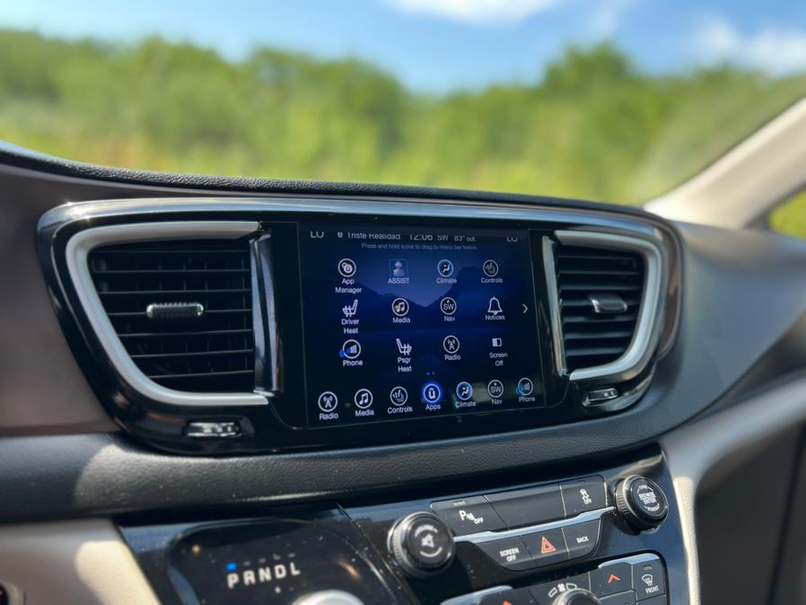 2017 Chrysler Pacifica Touring-L FWD, available for sale in Paterson, New Jersey | Speedway Motors LLC. Paterson, New Jersey 2017 Chrysler Pacifica Touring-L FWD, available for sale in Paterson, New Jersey | Speedway Motors LLC. Paterson, New Jersey