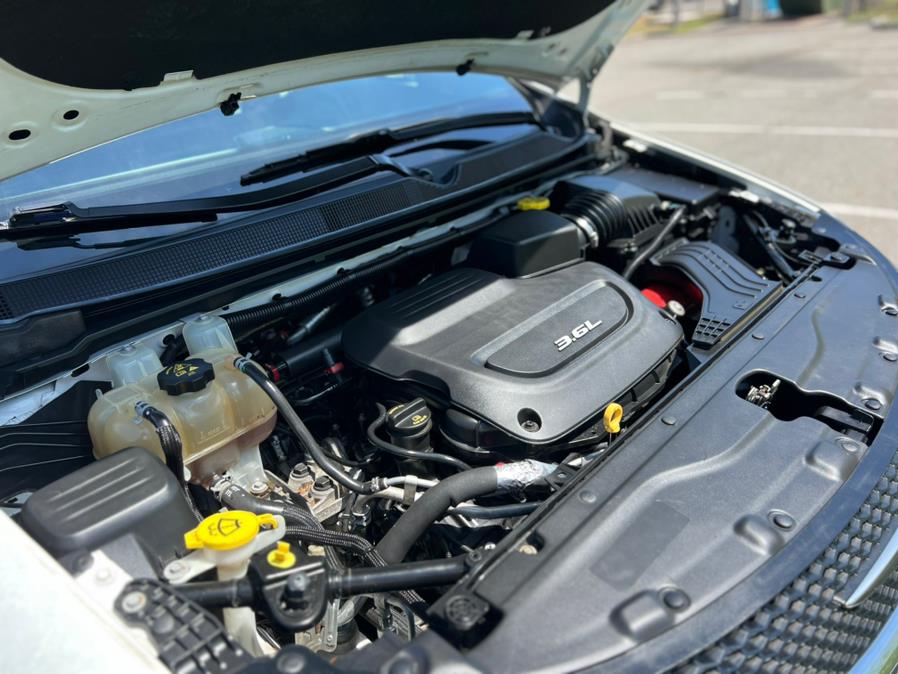 2017 Chrysler Pacifica Touring-L FWD, available for sale in Paterson, New Jersey | Speedway Motors LLC. Paterson, New Jersey 2017 Chrysler Pacifica Touring-L FWD, available for sale in Paterson, New Jersey | Speedway Motors LLC. Paterson, New Jersey