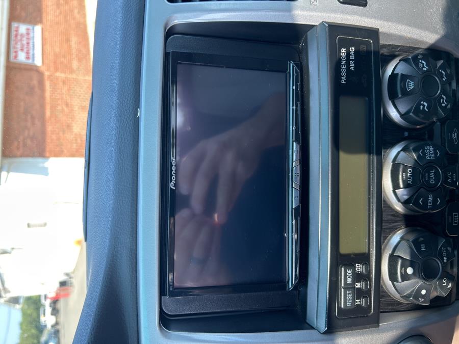 2008 Toyota 4Runner 4WD 4dr V6 Limited, available for sale in Waterbury, Connecticut | National Auto Brokers, Inc.. Waterbury, Connecticut 2008 Toyota 4Runner 4WD 4dr V6 Limited, available for sale in Waterbury, Connecticut | National Auto Brokers, Inc.. Waterbury, Connecticut