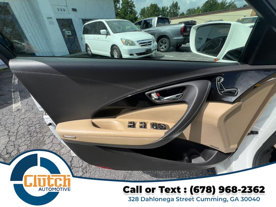 2013 Hyundai Azera 4dr Sdn, available for sale in Cumming, Georgia | Clutch Automotive. Cumming, Georgia 2013 Hyundai Azera 4dr Sdn, available for sale in Cumming, Georgia | Clutch Automotive. Cumming, Georgia