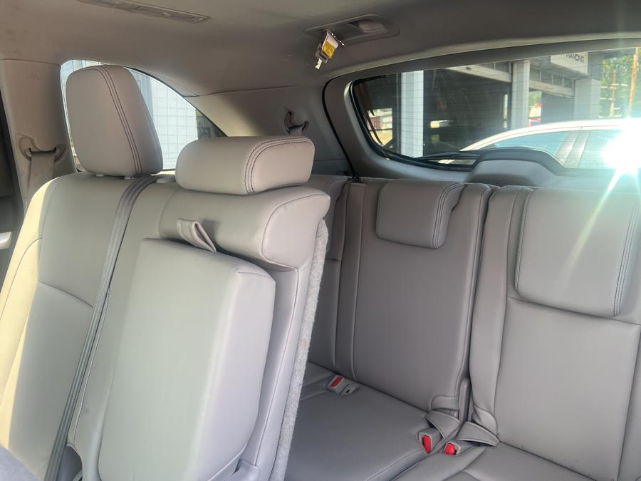 2015 Toyota Highlander AWD 4dr V6 XLE (Natl), available for sale in Milford, Connecticut | Korhan LLC DBA Superior Motors. Milford, Connecticut 2015 Toyota Highlander AWD 4dr V6 XLE (Natl), available for sale in Milford, Connecticut | Korhan LLC DBA Superior Motors. Milford, Connecticut