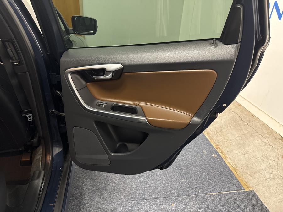 2015 Volvo XC60 2015.5 AWD 4dr T5 Premier, available for sale in Plainville, Connecticut | New England Auto Sales LLC. Plainville, Connecticut 2015 Volvo XC60 2015.5 AWD 4dr T5 Premier, available for sale in Plainville, Connecticut | New England Auto Sales LLC. Plainville, Connecticut
