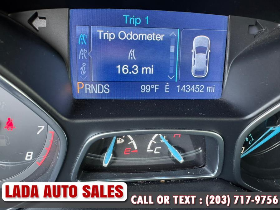 2013 Ford Focus 4dr Sdn SE, available for sale in Bridgeport, Connecticut | Lada Auto Sales. Bridgeport, Connecticut 2013 Ford Focus 4dr Sdn SE, available for sale in Bridgeport, Connecticut | Lada Auto Sales. Bridgeport, Connecticut