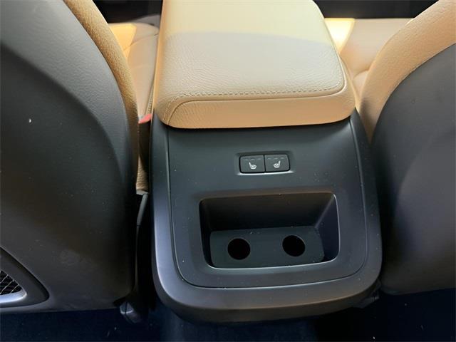 2020 Volvo Xc60 T5 Momentum, available for sale in Stratford, Connecticut | Wiz Leasing Inc. Stratford, Connecticut 2020 Volvo Xc60 T5 Momentum, available for sale in Stratford, Connecticut | Wiz Leasing Inc. Stratford, Connecticut