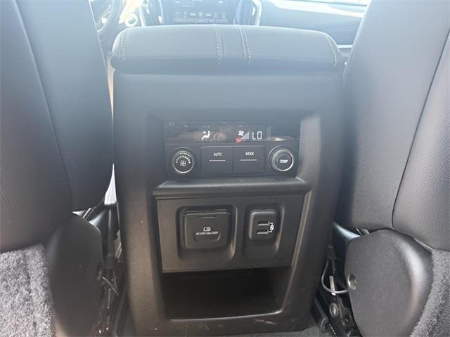 2019 Chevrolet Traverse 3LT, available for sale in Stratford, Connecticut | Wiz Leasing Inc. Stratford, Connecticut 2019 Chevrolet Traverse 3LT, available for sale in Stratford, Connecticut | Wiz Leasing Inc. Stratford, Connecticut