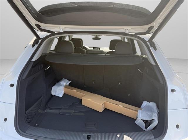 2019 Audi Q5 2.0T Premium, available for sale in Stratford, Connecticut | Wiz Leasing Inc. Stratford, Connecticut 2019 Audi Q5 2.0T Premium, available for sale in Stratford, Connecticut | Wiz Leasing Inc. Stratford, Connecticut
