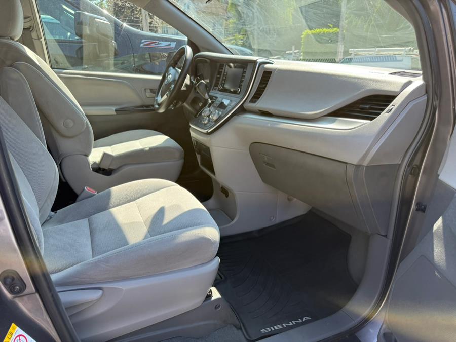 2019 Toyota Sienna L FWD 7-Passenger (Natl), available for sale in Port Chester, New York | JC Lopez Auto Sales Corp. Port Chester, New York 2019 Toyota Sienna L FWD 7-Passenger (Natl), available for sale in Port Chester, New York | JC Lopez Auto Sales Corp. Port Chester, New York