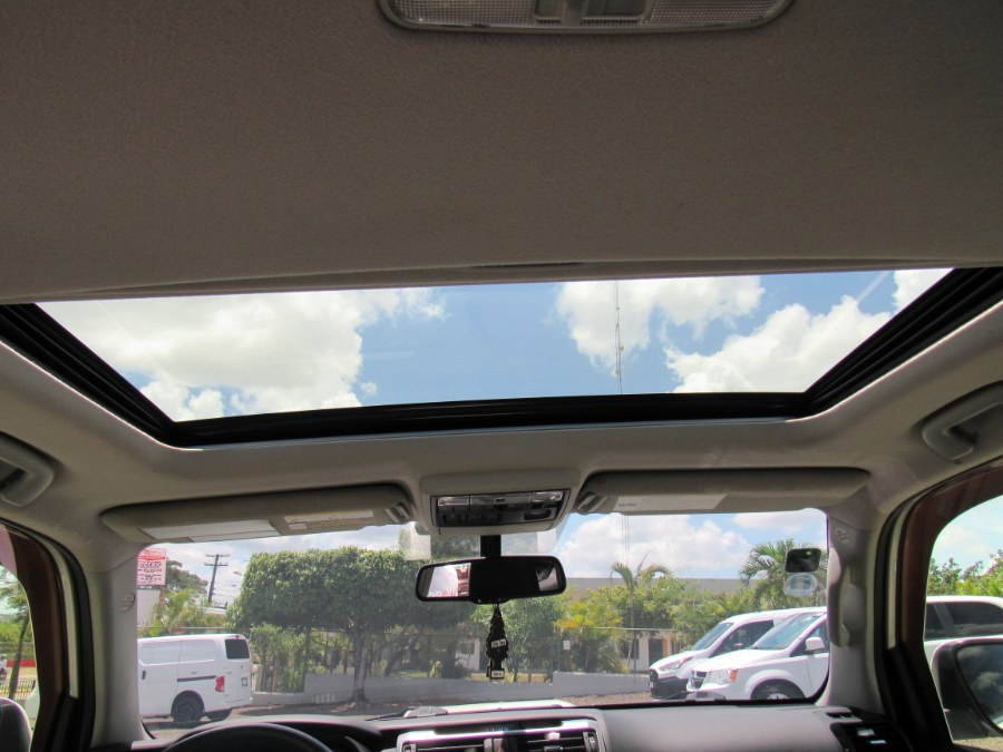 2019 Toyota 4Runner Limited 4WD (Natl), available for sale in San Francisco de Macoris Rd, Dominican Republic | Hilario Auto Import. San Francisco de Macoris Rd, Dominican Republic 2019 Toyota 4Runner Limited 4WD (Natl), available for sale in San Francisco de Macoris Rd, Dominican Republic | Hilario Auto Import. San Francisco de Macoris Rd, Dominican Republic