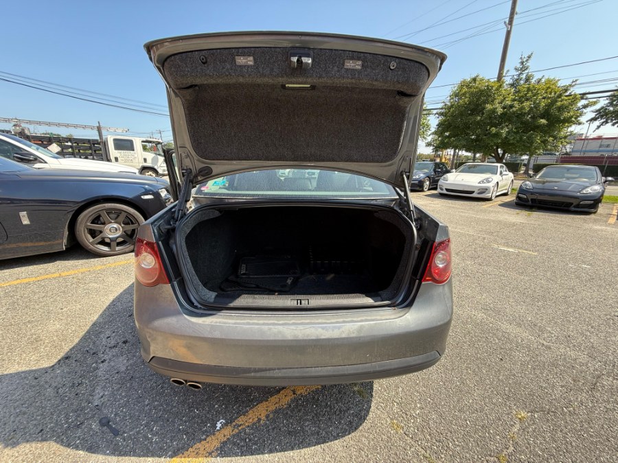 2009 Volkswagen Jetta Sedan 4dr Auto S, available for sale in Hicksville, New York | REGAL AUTOHAUS Auto Service and Sales. Hicksville, New York 2009 Volkswagen Jetta Sedan 4dr Auto S, available for sale in Hicksville, New York | REGAL AUTOHAUS Auto Service and Sales. Hicksville, New York