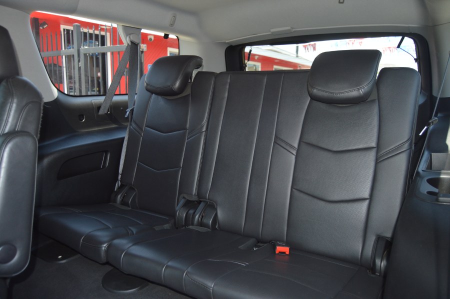2019 Cadillac Escalade ESV 4WD 4dr Premium Luxury, available for sale in Moreno Valley, California | Fusion Motors Inc. Moreno Valley, California 2019 Cadillac Escalade ESV 4WD 4dr Premium Luxury, available for sale in Moreno Valley, California | Fusion Motors Inc. Moreno Valley, California