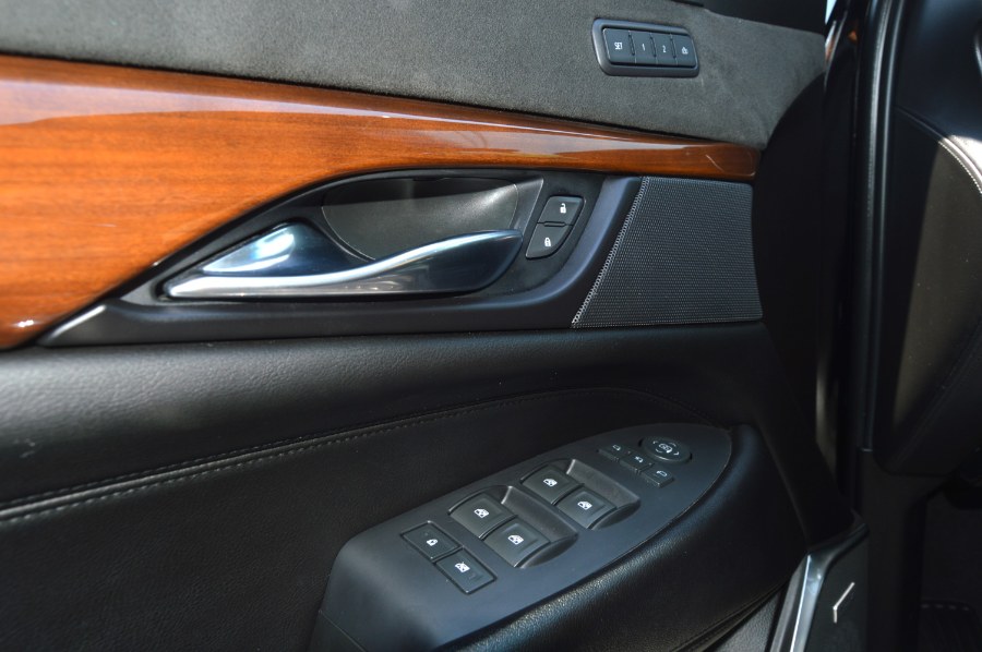 2019 Cadillac Escalade ESV 4WD 4dr Premium Luxury, available for sale in Moreno Valley, California | Fusion Motors Inc. Moreno Valley, California 2019 Cadillac Escalade ESV 4WD 4dr Premium Luxury, available for sale in Moreno Valley, California | Fusion Motors Inc. Moreno Valley, California