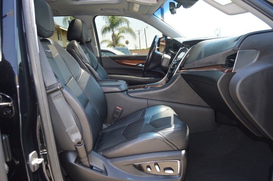 2019 Cadillac Escalade ESV 4WD 4dr Premium Luxury, available for sale in Moreno Valley, California | Fusion Motors Inc. Moreno Valley, California 2019 Cadillac Escalade ESV 4WD 4dr Premium Luxury, available for sale in Moreno Valley, California | Fusion Motors Inc. Moreno Valley, California