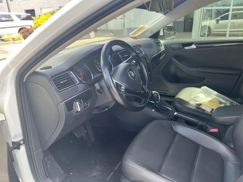 2017 Volkswagen Jetta 1.8T SEL, available for sale in Maple Shade, New Jersey | Car Revolution. Maple Shade, New Jersey 2017 Volkswagen Jetta 1.8T SEL, available for sale in Maple Shade, New Jersey | Car Revolution. Maple Shade, New Jersey