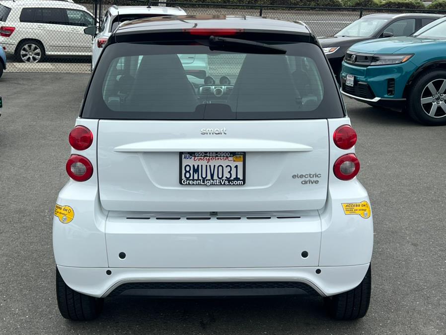 2016 smart fortwo electric drive Passion Coupe, available for sale in Daly City, California | Green Light Auto Wholesale. Daly City, California 2016 smart fortwo electric drive Passion Coupe, available for sale in Daly City, California | Green Light Auto Wholesale. Daly City, California