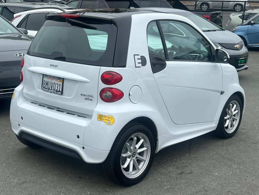2016 smart fortwo electric drive Passion Coupe, available for sale in Daly City, California | Green Light Auto Wholesale. Daly City, California 2016 smart fortwo electric drive Passion Coupe, available for sale in Daly City, California | Green Light Auto Wholesale. Daly City, California