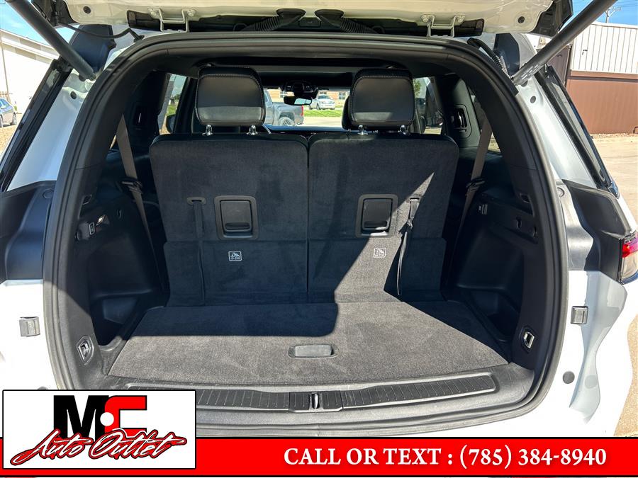 2021 Jeep Grand Cherokee L Altitude 4x4, available for sale in Colby, Kansas | M C Auto Outlet Inc. Colby, Kansas 2021 Jeep Grand Cherokee L Altitude 4x4, available for sale in Colby, Kansas | M C Auto Outlet Inc. Colby, Kansas
