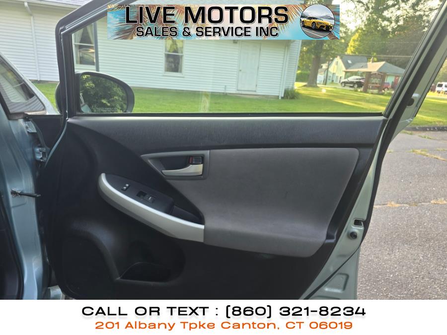 2013 Toyota Prius 5dr HB Two (Natl), available for sale in Canton, Connecticut | Live Motors Sales and Service INC. Canton, Connecticut 2013 Toyota Prius 5dr HB Two (Natl), available for sale in Canton, Connecticut | Live Motors Sales and Service INC. Canton, Connecticut