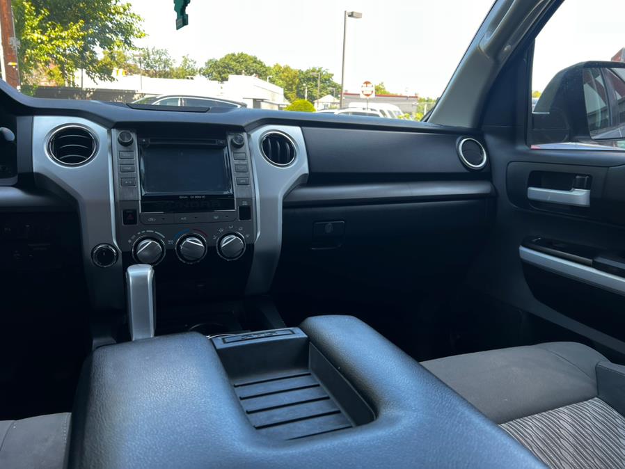 2018 Toyota Tundra 4WD SR5 CrewMax 5.5'' Bed 5.7L (Natl), available for sale in Irvington, New Jersey | Elis Motors Corp. Irvington, New Jersey 2018 Toyota Tundra 4WD SR5 CrewMax 5.5'' Bed 5.7L (Natl), available for sale in Irvington, New Jersey | Elis Motors Corp. Irvington, New Jersey