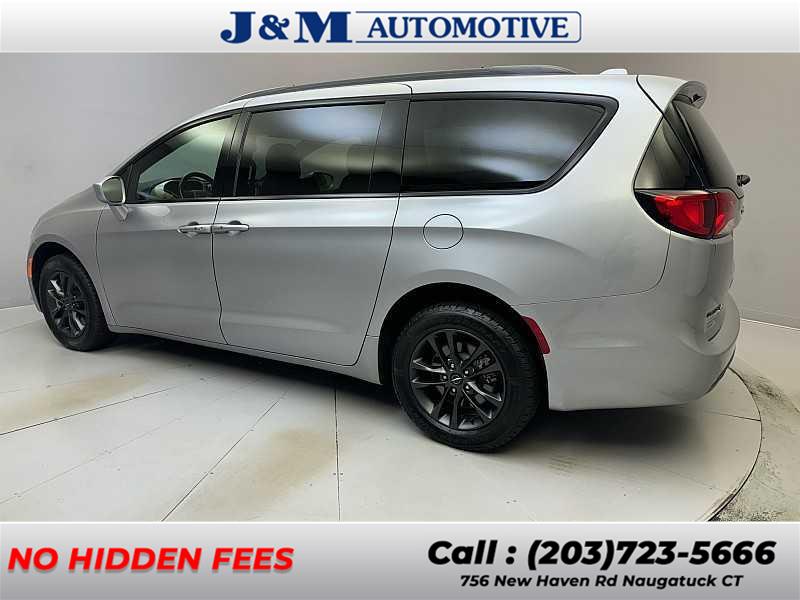 2020 Chrysler Pacifica Launch Edition, available for sale in Naugatuck, Connecticut | J&M Automotive Sls&Svc LLC. Naugatuck, Connecticut 2020 Chrysler Pacifica Launch Edition, available for sale in Naugatuck, Connecticut | J&M Automotive Sls&Svc LLC. Naugatuck, Connecticut
