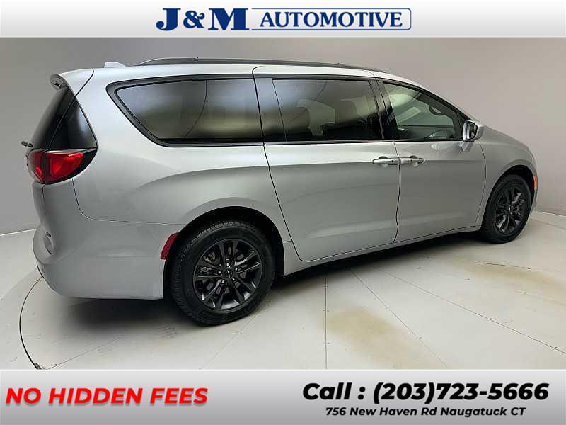 2020 Chrysler Pacifica Launch Edition, available for sale in Naugatuck, Connecticut | J&M Automotive Sls&Svc LLC. Naugatuck, Connecticut 2020 Chrysler Pacifica Launch Edition, available for sale in Naugatuck, Connecticut | J&M Automotive Sls&Svc LLC. Naugatuck, Connecticut