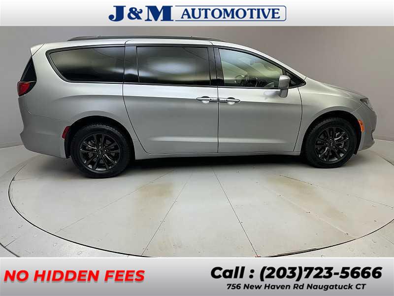 2020 Chrysler Pacifica Launch Edition, available for sale in Naugatuck, Connecticut | J&M Automotive Sls&Svc LLC. Naugatuck, Connecticut 2020 Chrysler Pacifica Launch Edition, available for sale in Naugatuck, Connecticut | J&M Automotive Sls&Svc LLC. Naugatuck, Connecticut