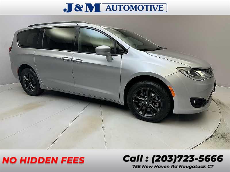 2020 Chrysler Pacifica Launch Edition, available for sale in Naugatuck, Connecticut | J&M Automotive Sls&Svc LLC. Naugatuck, Connecticut 2020 Chrysler Pacifica Launch Edition, available for sale in Naugatuck, Connecticut | J&M Automotive Sls&Svc LLC. Naugatuck, Connecticut