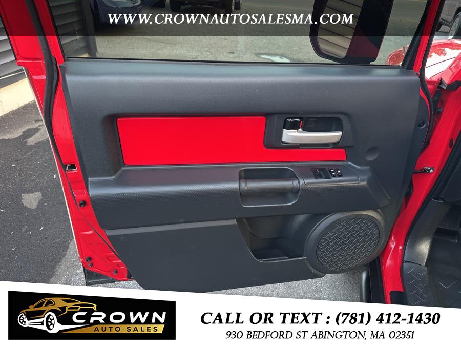 2012 Toyota FJ Cruiser 4WD 4dr Auto (Natl), available for sale in Abington, Massachusetts | Crown Auto Sales. Abington, Massachusetts 2012 Toyota FJ Cruiser 4WD 4dr Auto (Natl), available for sale in Abington, Massachusetts | Crown Auto Sales. Abington, Massachusetts