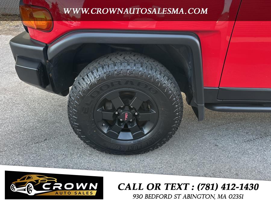 2012 Toyota FJ Cruiser 4WD 4dr Auto (Natl), available for sale in Abington, Massachusetts | Crown Auto Sales. Abington, Massachusetts 2012 Toyota FJ Cruiser 4WD 4dr Auto (Natl), available for sale in Abington, Massachusetts | Crown Auto Sales. Abington, Massachusetts