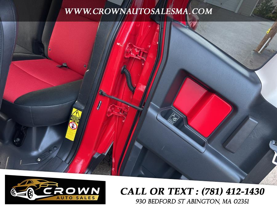 2012 Toyota FJ Cruiser 4WD 4dr Auto (Natl), available for sale in Abington, Massachusetts | Crown Auto Sales. Abington, Massachusetts 2012 Toyota FJ Cruiser 4WD 4dr Auto (Natl), available for sale in Abington, Massachusetts | Crown Auto Sales. Abington, Massachusetts
