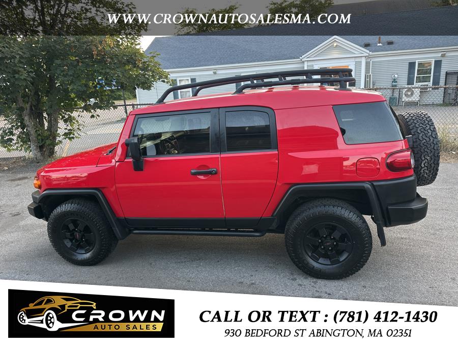 2012 Toyota FJ Cruiser 4WD 4dr Auto (Natl), available for sale in Abington, Massachusetts | Crown Auto Sales. Abington, Massachusetts 2012 Toyota FJ Cruiser 4WD 4dr Auto (Natl), available for sale in Abington, Massachusetts | Crown Auto Sales. Abington, Massachusetts