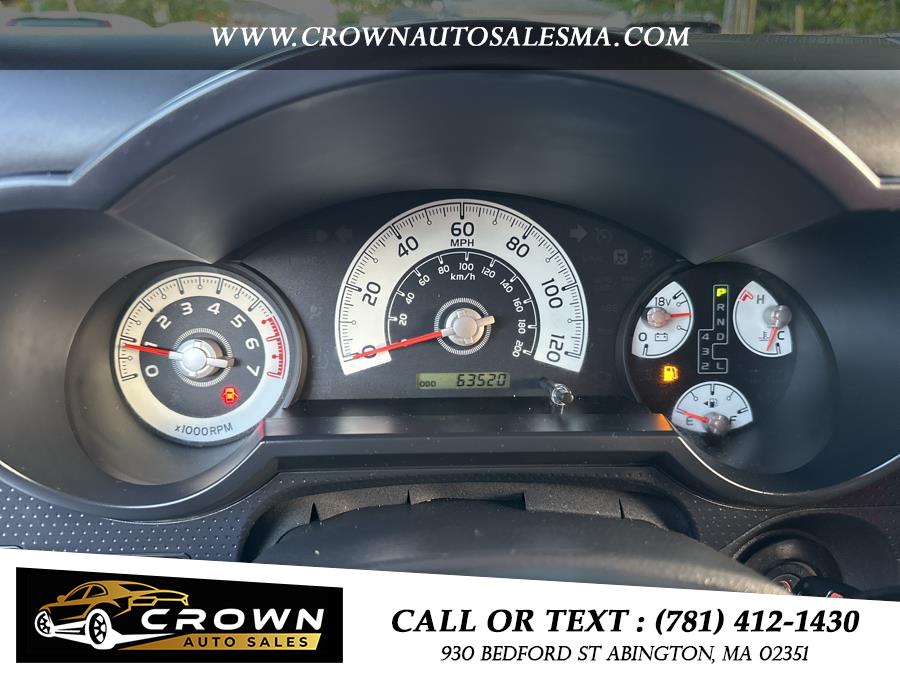 2012 Toyota FJ Cruiser 4WD 4dr Auto (Natl), available for sale in Abington, Massachusetts | Crown Auto Sales. Abington, Massachusetts 2012 Toyota FJ Cruiser 4WD 4dr Auto (Natl), available for sale in Abington, Massachusetts | Crown Auto Sales. Abington, Massachusetts