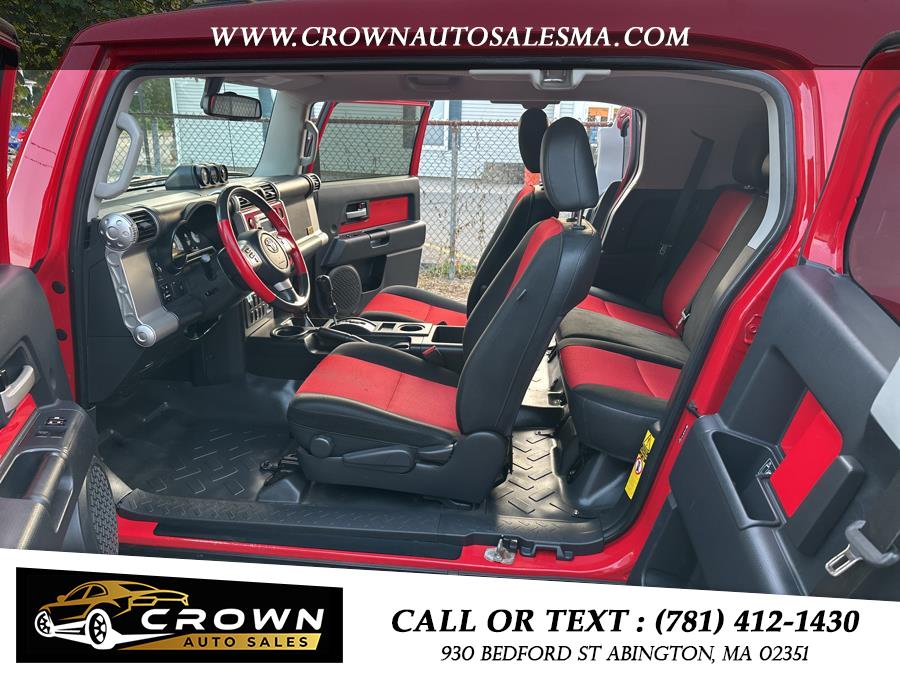 2012 Toyota FJ Cruiser 4WD 4dr Auto (Natl), available for sale in Abington, Massachusetts | Crown Auto Sales. Abington, Massachusetts 2012 Toyota FJ Cruiser 4WD 4dr Auto (Natl), available for sale in Abington, Massachusetts | Crown Auto Sales. Abington, Massachusetts