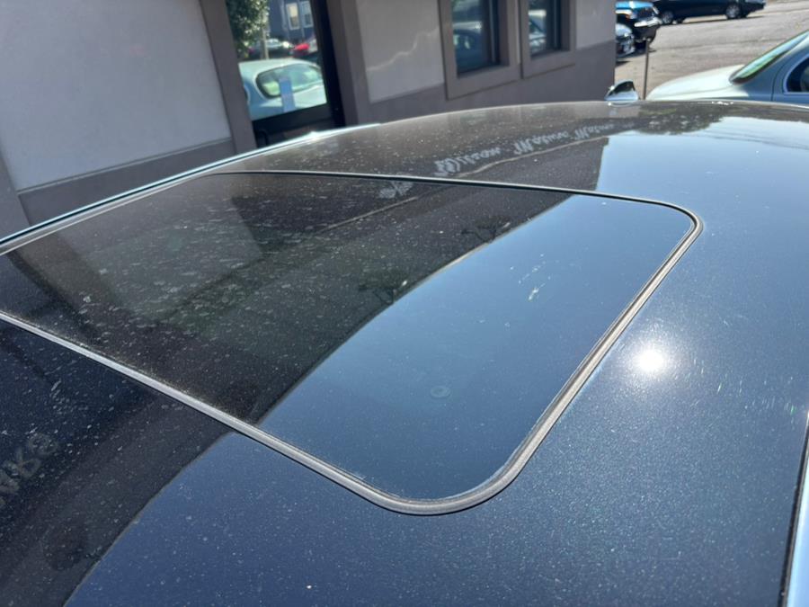 2006 BMW 7 Series 750Li 4dr Sdn, available for sale in New haven, Connecticut | Wilson Maturo Motors. New haven, Connecticut 2006 BMW 7 Series 750Li 4dr Sdn, available for sale in New haven, Connecticut | Wilson Maturo Motors. New haven, Connecticut